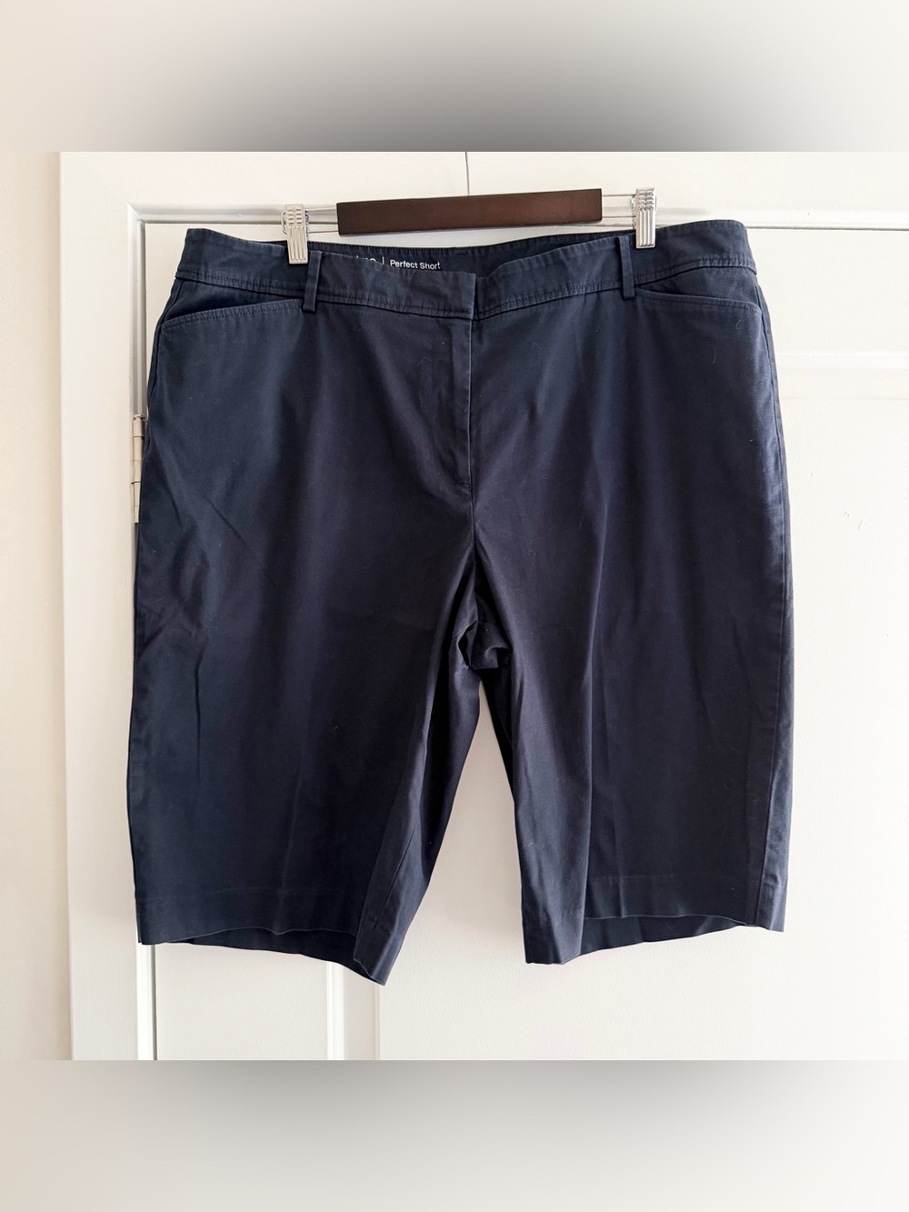 Talbots Perfect Short in Dark Navy Blue